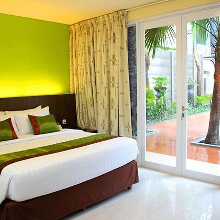 Bali De Anyer Hotel & Restaurant Dış mekan fotoğraf